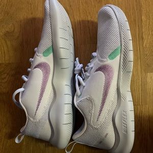 Nike Flex Sneakers Size 8.5. Never worn